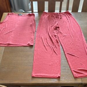 Vibrant Coral Sleeveless Top and Pants Set 🍒